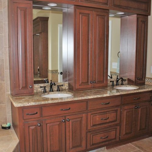 Southeastern Interiors - Cabinets & Countertops