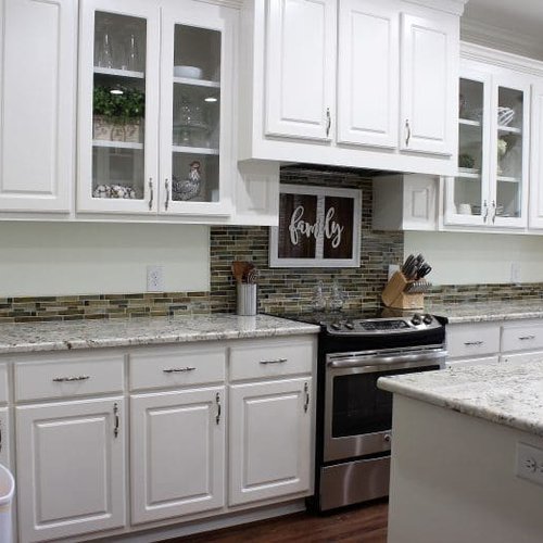 Southeastern Interiors - Cabinets & Countertops