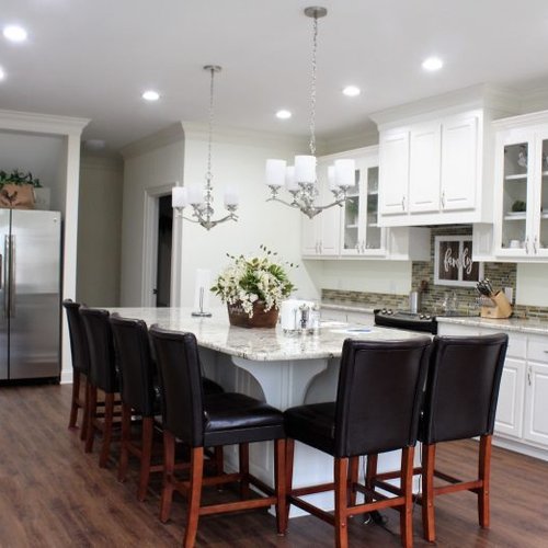 Southeastern Interiors - Cabinets & Countertops