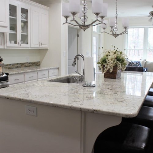 Southeastern Interiors - Cabinets & Countertops