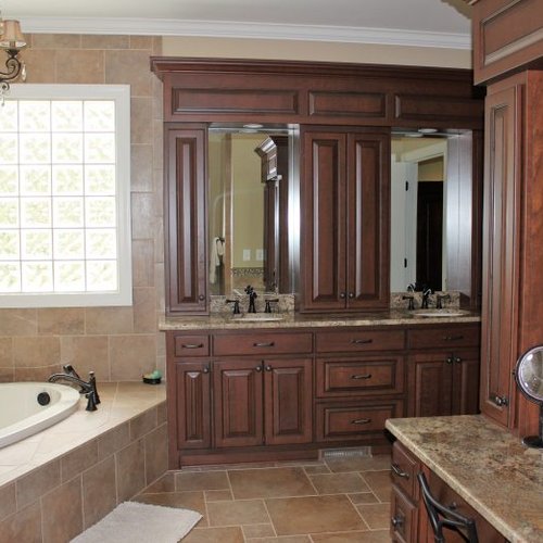 Southeastern Interiors - Cabinets & Countertops